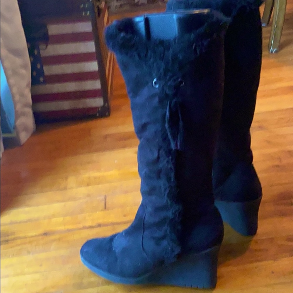 Solanz tall suede boots